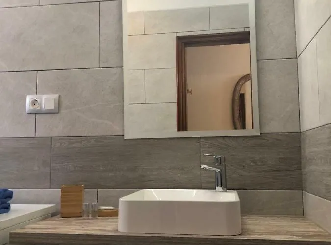 דירה Atlantic Ocean View אדחה